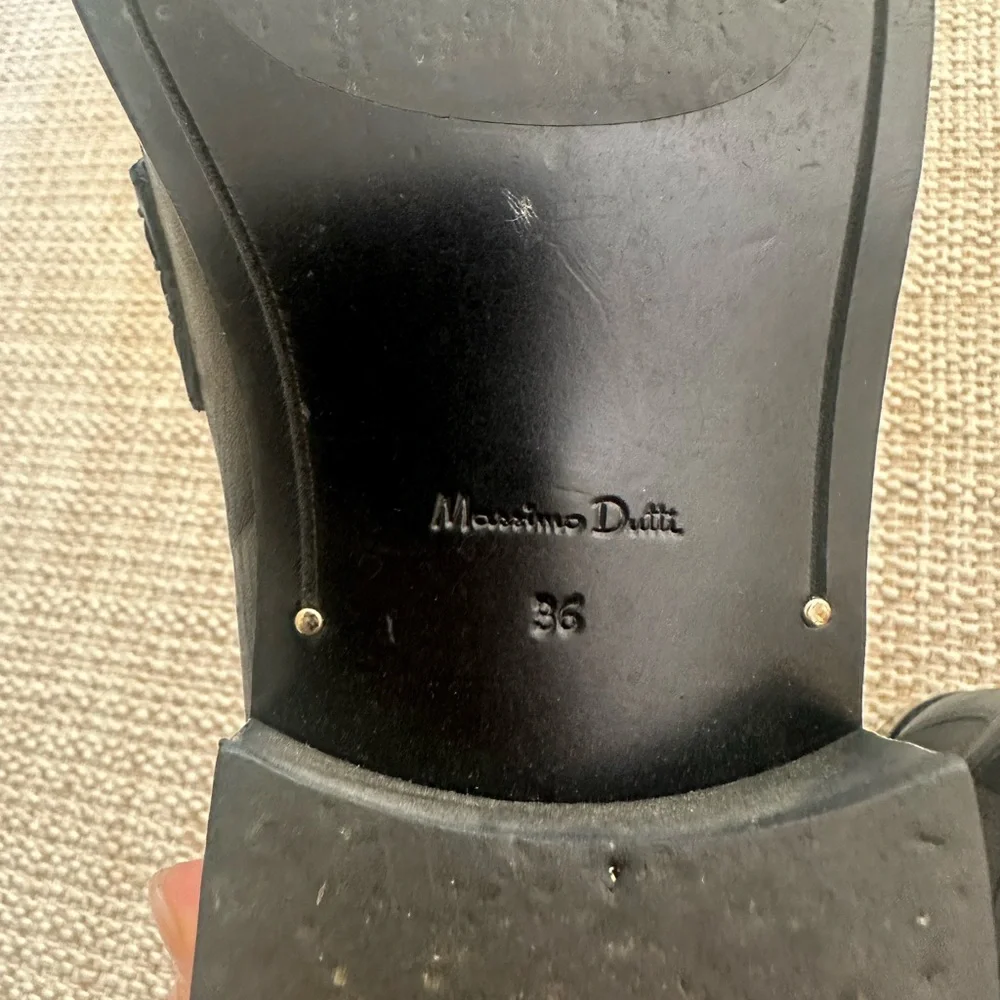 Massimo Dutti Black Loafers with Gold Detail - Picture 3 of 3